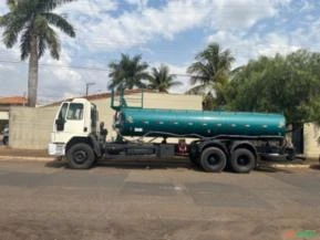 Ford Cargo BOMBEIRO 2422