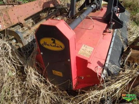 Roçadeira e Trituradora Imagem Roçadeira e Trituradora