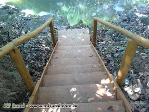 Escadas de madeira