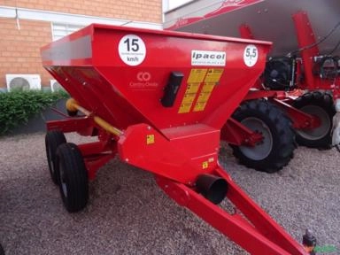 Imagem Distribuidor de Adubo e Calcário Ipacol DSE 5500 Imagem Distribuidor de Adubo e Calcário Ipacol DSE 5500