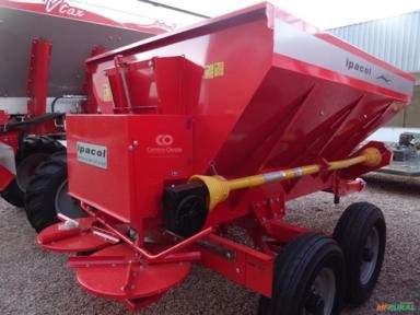 Imagem Distribuidor de Adubo e Calcário Ipacol DSE 5500 Imagem Distribuidor de Adubo e Calcário Ipacol DSE 5500