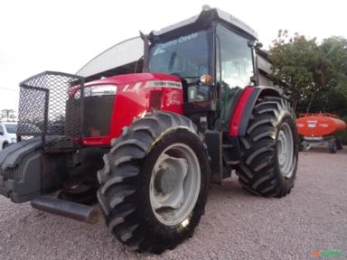Trator Massey Ferguson MF 6712 Imagem Trator Massey Ferguson MF 6712