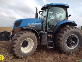 Trator New Holland T7.175 4x4 ano 14
