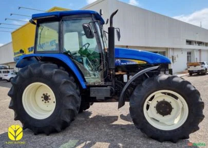 Trator New Holland TS 6040 4x4 ano 13