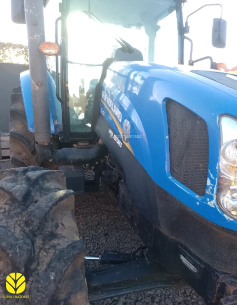 Trator New Holland T6 130 4x4 ano 16