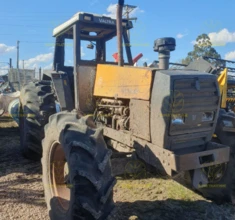 Trator Valtra/Valmet 1680 S 4x4 ano 04