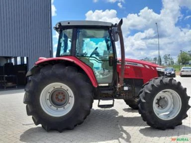 Trator Massey Ferguson Dyna-4 6711R ano 2015.