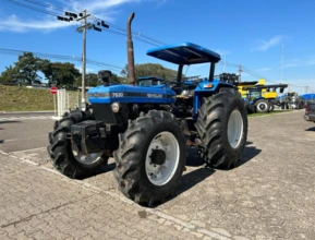 Trator New Holland 7630 ano 2010