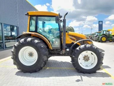 Trator Valtra A124 ano 2018