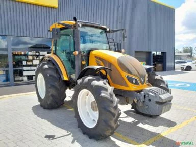 Trator Valtra A124 ano 2018