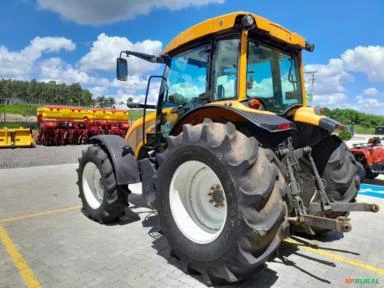 Trator Valtra A124 ano 2018