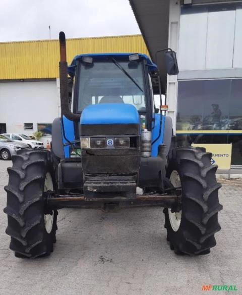 Trator New Holland TM135 ano 2002