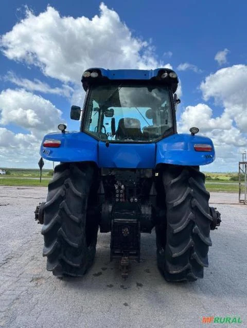 Trator New Holland T8.295 ano 2013