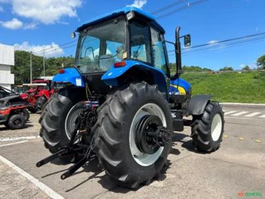 Trator New Holland TM 7040 ano 2012