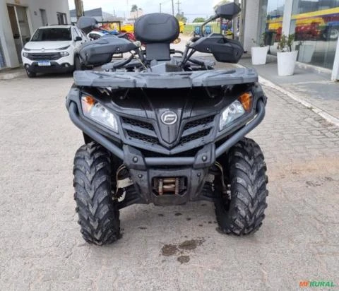 Quadriciclo ATV CFORCE 520L ano 2019.