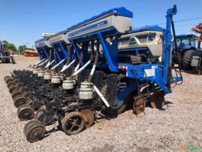 Plantadeira com 15 linhas de soja, New Holland SOLT15R ano 2016