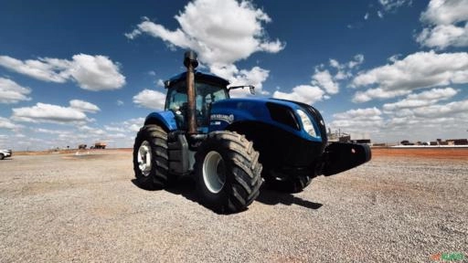 Imagem Trator New Holland T8.295 2012 Imagem Trator New Holland T8.295 2012