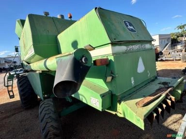 Colheitadeira John Deere 1550 Imagem Colheitadeira John Deere 1550