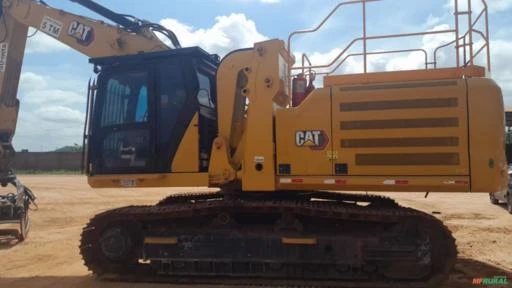 Escavadeira Caterpillar 336 com implemento Florestal