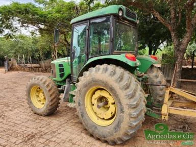 Trator John Deere 6415 4x4 (Power Quad - Único Dono)