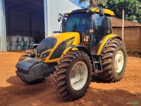 Trator Valtra A 144 4x4 (Reversor Eletro-Hidráulico - Único Dono)