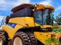 Colheitadeira New Holland CR 9060 (Plataforma de Corte 30 Pés - Rodado Dual) Imagem Colheitadeira New Holland CR 9060 (Plataforma de Corte 30 Pés - Rodado Dual)