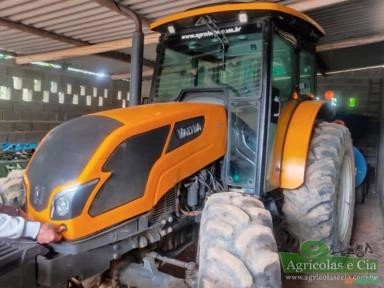Trator Valtra A 990 R 4x4 (Cabine Agroleite - 875 Horas) Imagem Trator Valtra A 990 R 4x4 (Cabine Agroleite - 875 Horas)