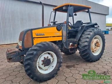 Trator Valtra BM 100 4x4 (Multitorque - Todo Original) Imagem Trator Valtra BM 100 4x4 (Multitorque - Todo Original)