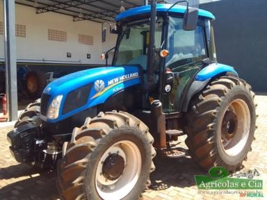 Trator New Holland TL 5.100 4x4 (Reversor Power Shuttle - 1.000 Horas) Imagem Trator New Holland TL 5.100 4x4 (Reversor Power Shuttle - 1.000 Horas)