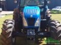 Trator New Holland TL 5.100 4x4 (Reversor Power Shuttle - 1.000 Horas) Imagem Trator New Holland TL 5.100 4x4 (Reversor Power Shuttle - 1.000 Horas)