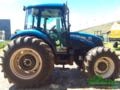 Trator New Holland TL 5.100 4x4 (Reversor Power Shuttle - 1.000 Horas) Imagem Trator New Holland TL 5.100 4x4 (Reversor Power Shuttle - 1.000 Horas)