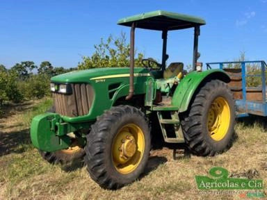 Trator John Deere 5078 E 4x4 (Único Dono - Manutenção em Dia!) Imagem Trator John Deere 5078 E 4x4 (Único Dono - Manutenção em Dia!)