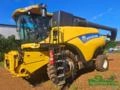 Colheitadeira New Holland CR 6.80 (Plataforma 35 Pés - Piloto Automático) Imagem Colheitadeira New Holland CR 6.80 (Plataforma 35 Pés - Piloto Automático)
