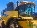 Colheitadeira New Holland CR 6.80 (Plataforma 35 Pés - Piloto Automático) Imagem Colheitadeira New Holland CR 6.80 (Plataforma 35 Pés - Piloto Automático)