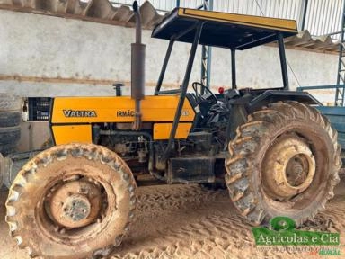 Trator Valtra 785 4x4 (Motor MWM - Único Dono) Imagem Trator Valtra 785 4x4 (Motor MWM - Único Dono)