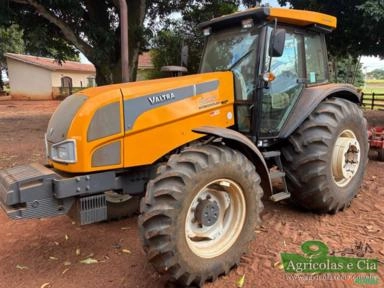 Trator Valtra BM 125 i 4x4 (Apenas 851 Horas Originais - Excelente Estado) Imagem Trator Valtra BM 125 i 4x4 (Apenas 851 Horas Originais - Excelente Estado)