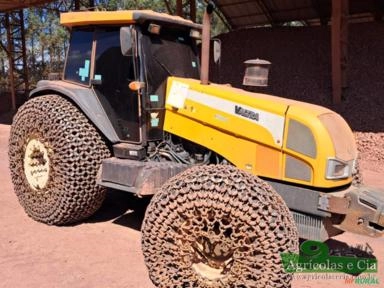 Trator Valtra BH 180 4x4 (Hi Flow - Todo Original) Imagem Trator Valtra BH 180 4x4 (Hi Flow - Todo Original)