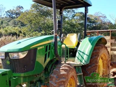 trator John Deere 5060 E 4x4 (Único Dono - 2.175 Horas) Imagem trator John Deere 5060 E 4x4 (Único Dono - 2.175 Horas)