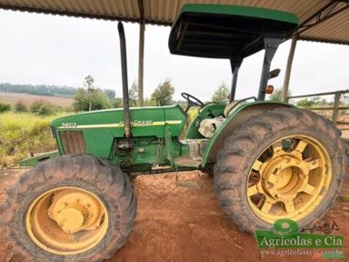 Trator John Deere 5603 4x4 (Único Dono - Motor 4cc) Imagem Trator John Deere 5603 4x4 (Único Dono - Motor 4cc)