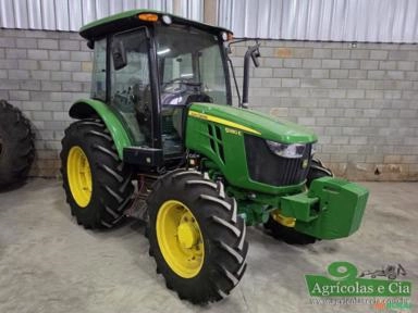 Trator John Deere 5080 E 4x4 (Apenas 230 Horas - Excelente Estado) Imagem Trator John Deere 5080 E 4x4 (Apenas 230 Horas - Excelente Estado)