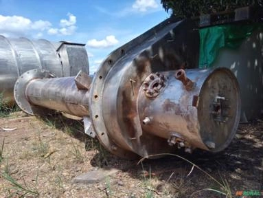 Coluna de Destilação Condensadora Imagem Coluna de Destilação Condensadora