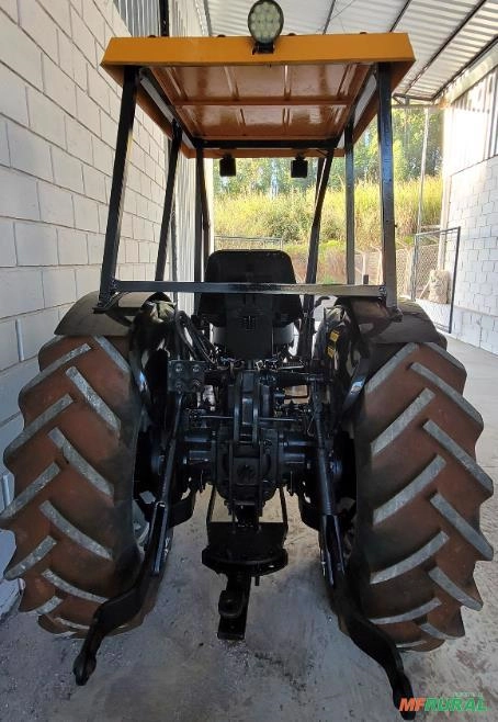 Imagem Trator Valtra/Valmet BF 75 4x2 ano 05 Imagem Trator Valtra/Valmet BF 75 4x2 ano 05