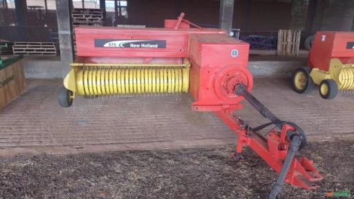 Enfardadeira New Holland Imagem Enfardadeira New Holland