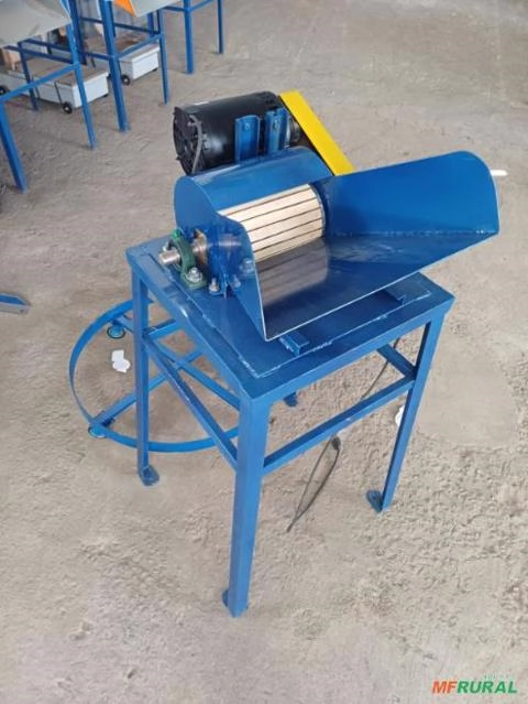 Imagem Ralador de Mandioca Elétrico Imagem Ralador de Mandioca Elétrico