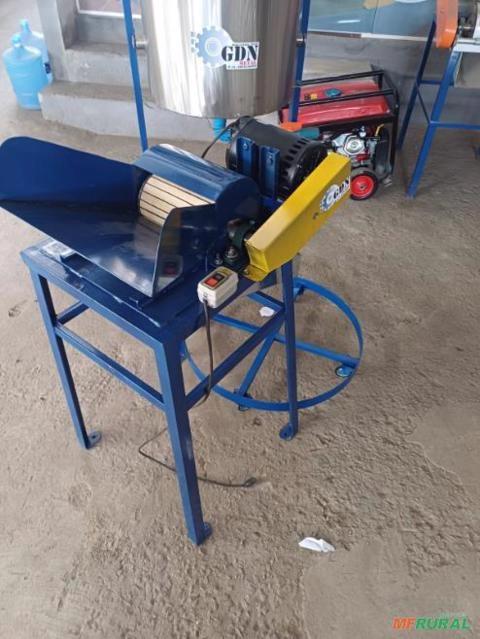 Imagem Ralador de Mandioca Elétrico Imagem Ralador de Mandioca Elétrico