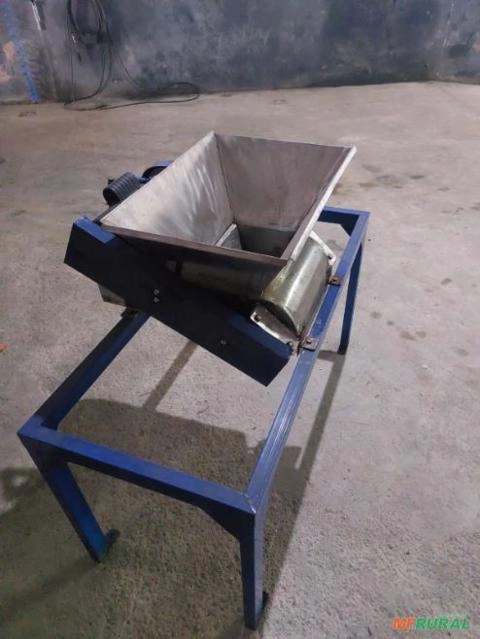 Triturador Esfarelador Inoxidável Imagem Triturador Esfarelador Inoxidável
