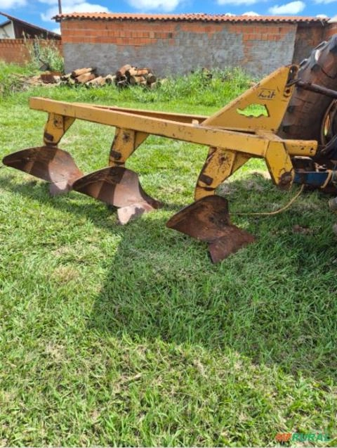 ARADO TATU MODELO AAH 3 AIVECAS Imagem ARADO TATU MODELO AAH 3 AIVECAS