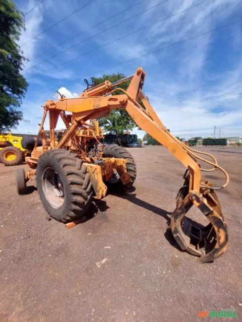 Trator Valtra/Valmet 85 ID 4x2 ano 90