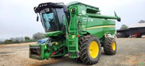 Colheitadeira John Deere S55