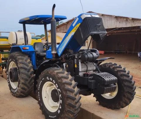 Trator New Holland 7630